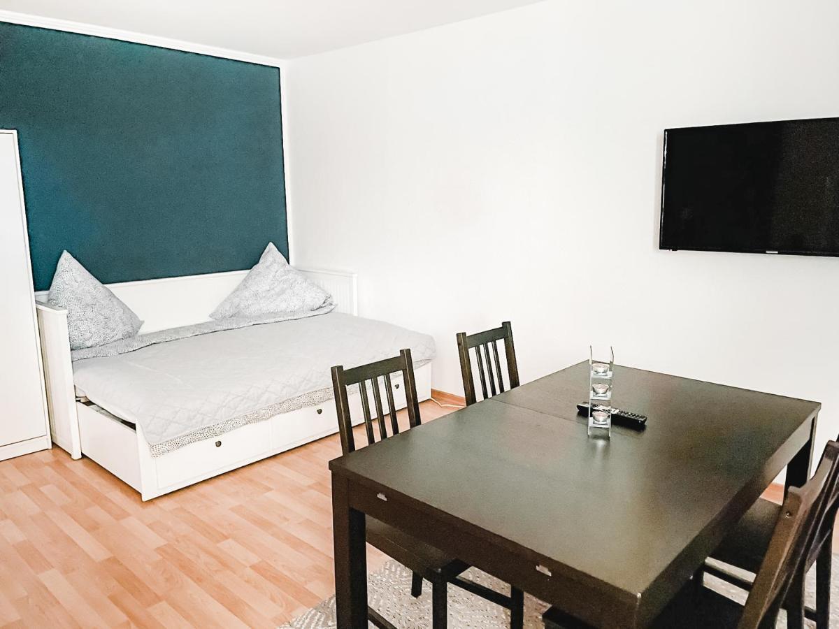 Schoene Wohnung, Eigene Terrasse, Privater Parkplatz, Wi-Fi, Waschmaschine, 3P Хемниц Экстерьер фото